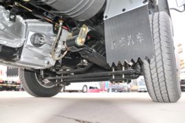 小宝马&nbsp;载货车底盘                                                图片