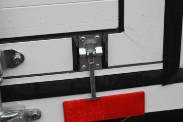 ��� ��VN 130���� 4.16�׵�����ʽ�Ῠ(CA5040XXYP40K56L2E5A84)ͼƬ