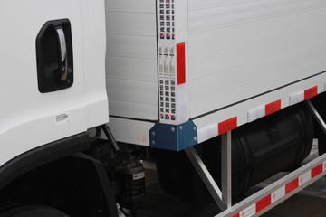 ��� ��VN 130���� 4.16�׵�����ʽ�Ῠ(CA5040XXYP40K56L2E5A84)ͼƬ