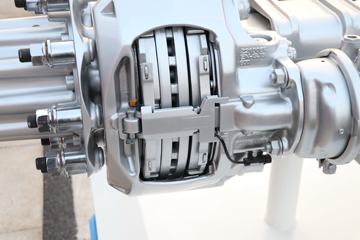 驱动桥&nbsp;车桥外观                                                图片