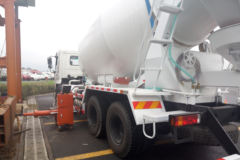 陕汽商用车 轩德X6 340马力 8X4 7.4方混凝土搅拌运输车(SX5310GJBGP5326)