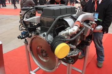 中国重汽MC07.24-30 240马力 7L 国三 柴油发动机