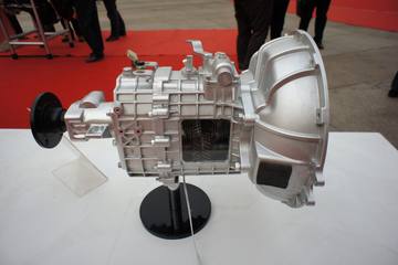 中国重汽HW25505TL 5挡 手动挡变速箱