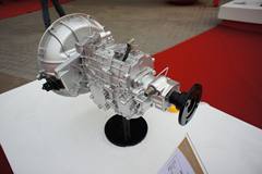 中国重汽HW25505TL 5挡 手动挡变速箱