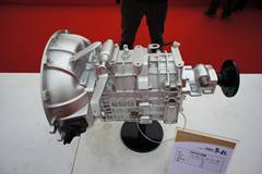 中国重汽HW35505TL 5挡 手动挡变速箱