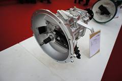 中国重汽HW35505TL 5挡 手动挡变速箱