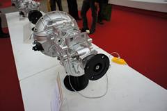 中国重汽HW35505TL 5挡 手动挡变速箱