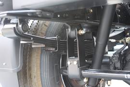 新大威&nbsp;牵引车底盘                                                图片