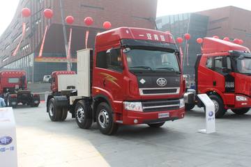 青岛解放 新大威重卡 350马力 6X2 LNG牵引车(CA4226P2K15T3NA80)