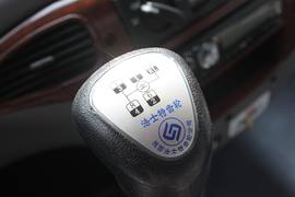 新大威&nbsp;自卸车驾驶室                                               图片