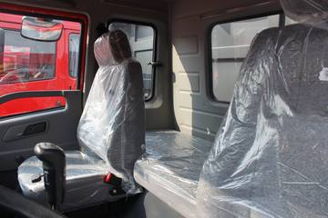 新大威&nbsp;自卸车驾驶室                                               图片