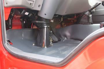 新大威&nbsp;自卸车驾驶室                                               图片