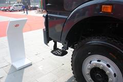 一汽解放 J6P重卡 390马力 8X4 8.8米LNG自卸车(CA3310P66L7T4E22M4)