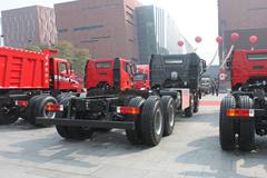 一汽解放 J6P重卡 390马力 8X4 8.8米LNG自卸车(CA3310P66L7T4E22M4)