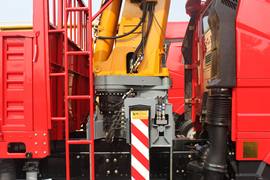 解放J6M&nbsp;随车吊上装图片