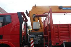 一汽解放 J6M 260马力 6X4 随车吊(CA5250JSQP63K1L5T1E4)