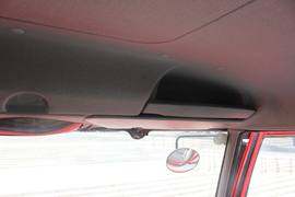 悍威J5M&nbsp;牵引车驾驶室                                               图片