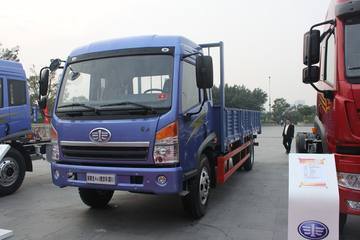 青岛解放 新赛龙中卡 180马力 4X2 6.8米栏板载货车(CA1167PK2L2E4A80)