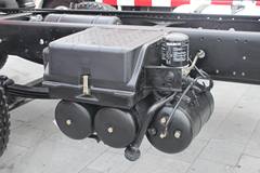 解放 J6M重卡 260马力 8X2 栏板载货车(CA1310P63K1L6T10A3E)