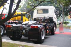 重汽王牌 翼狮 4X2 6.12米排半纯电动牵引车(CDW4180A1TBEV)193.536kWh