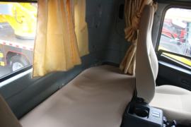 翼狮&nbsp;电动牵引车驾驶室图片