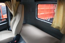 翼狮&nbsp;电动牵引车驾驶室图片