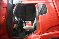 中国重汽成都商用车 斯太尔D7W重卡 460马力 6X4牵引车(ZZ4253V3241E1BN-1) 中国重汽成都商用车 斯太尔D7W重卡 460马力 6X4牵引车(ZZ4253V3241E1BN-1)