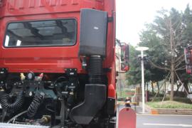 斯太尔D7W&nbsp;牵引车底盘                                                图片