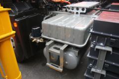 重汽王牌 翼狮 4X2 6.12米排半纯电动牵引车(CDW4180A1TBEV)193.536kWh