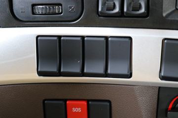 �������� ����T5�ؿ� 400���� 6X4��ͷǣ����ͼƬ