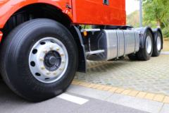 东风柳汽 乘龙T5重卡 400马力 6X4长头牵引车(LZ4250T5DC1)