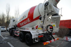 北奔 V3系列 350马力 8X4 7.6方混凝土搅拌车底盘(ND5310GJBZ43)