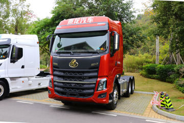 东风柳汽 乘龙H7重卡 2019款 600马力 6X4牵引车(国六)(LZ4252H7DC1)
