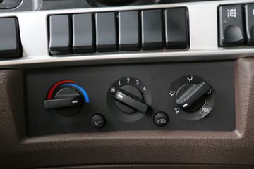 �������� ����H7�ؿ� 460���� 6X4 LNGǣ����(Ϋ��)(����)(LZ4250H7DM1)ͼƬ