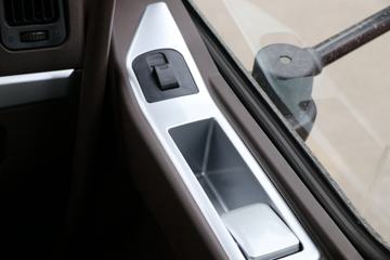 �������� ����H5�ؿ� 350���� 4X2 ǣ����(����)(LZ4184H5AC1)ͼƬ