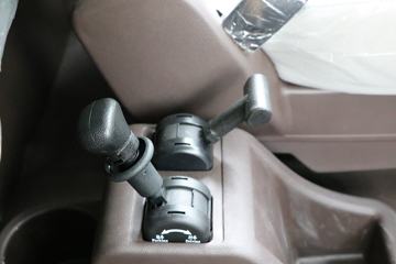 �������� ����H5�ؿ� 350���� 4X2 ǣ����(����)(LZ4184H5AC1)ͼƬ