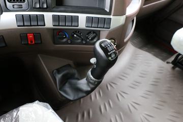 �������� ����H5�ؿ� 350���� 4X2 ǣ����(����)(LZ4184H5AC1)ͼƬ