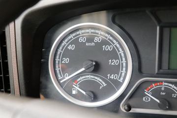 �������� ����H5�ؿ� 350���� 4X2 ǣ����(����)(LZ4184H5AC1)ͼƬ