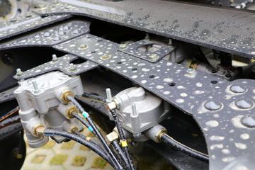 �������� ����H5�ؿ� 350���� 4X2 ǣ����(����)(LZ4184H5AC1)ͼƬ