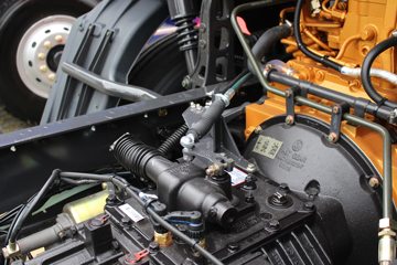 �������� ����H5�п� 200���� 4X2 �Ű���ʽ�ػ�������ͼƬ