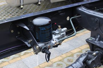 �������� ����H5�п� 200���� 4X2 �Ű���ʽ�ػ�������ͼƬ