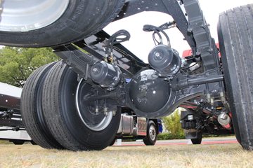 �������� ����H5�п� 200���� 4X2 �Ű���ʽ�ػ�������ͼƬ