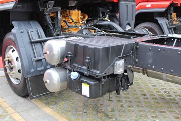 �������� ����H5�п� 200���� 4X2 �Ű���ʽ�ػ�������ͼƬ