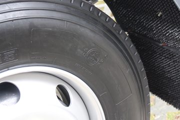 �������� ����H5�п� 200���� 4X2 �Ű���ʽ�ػ�������ͼƬ