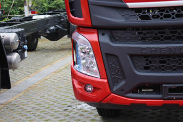�������� ����H5�п� 200���� 4X2 �Ű���ʽ�ػ�������ͼƬ