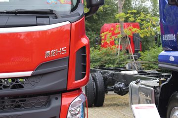 �������� ����H5�п� 200���� 4X2 �Ű���ʽ�ػ�������ͼƬ