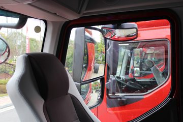 �������� ����H5�п� 200���� 4X2 �Ű���ʽ�ػ�������ͼƬ