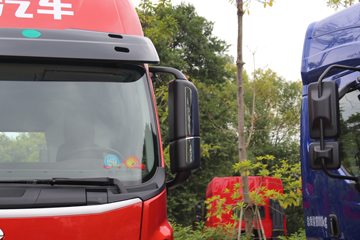 �������� ����H5�п� 200���� 4X2 �Ű���ʽ�ػ�������ͼƬ