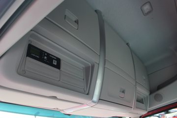�������� ����H5�п� 200���� 4X2 �Ű���ʽ�ػ�������ͼƬ