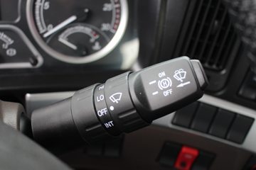 �������� ����H5�п� 200���� 4X2 �Ű���ʽ�ػ�������ͼƬ